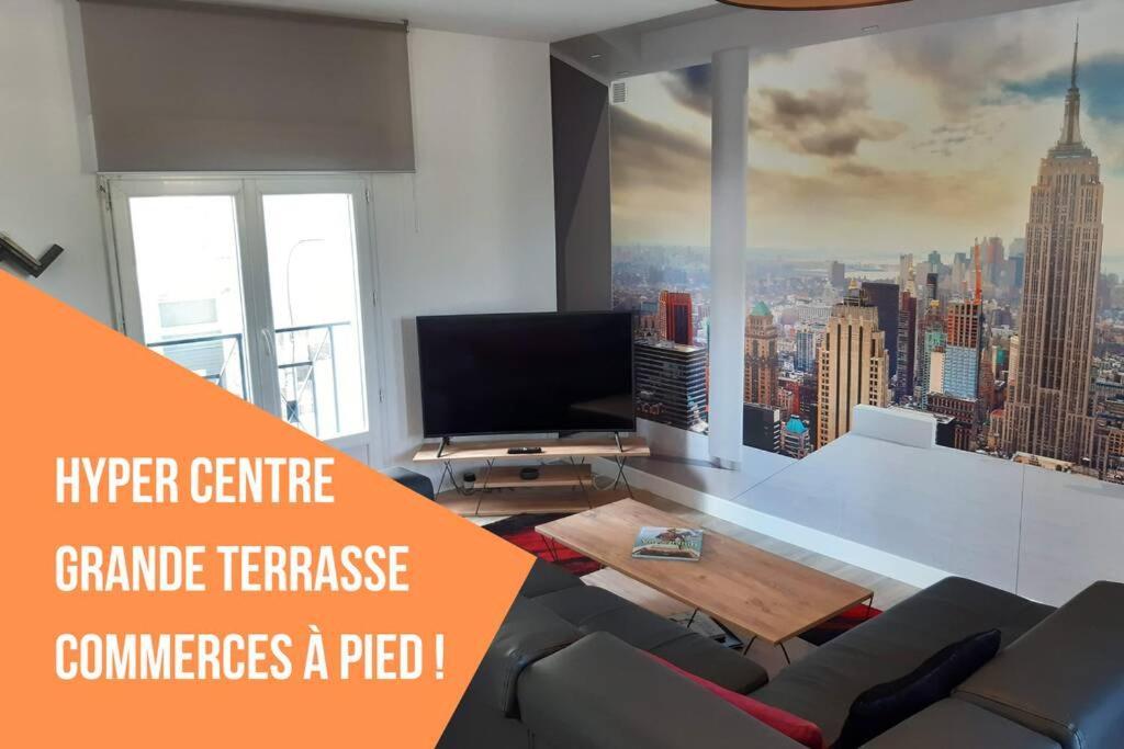 Appartement Renove Le New-York En Centre Ville - Terrasse Et Parking - Non Climatise La Roche-Chalais Kültér fotó
